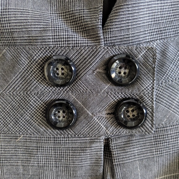 Vintage Gray Blazer - Picture 2 of 5